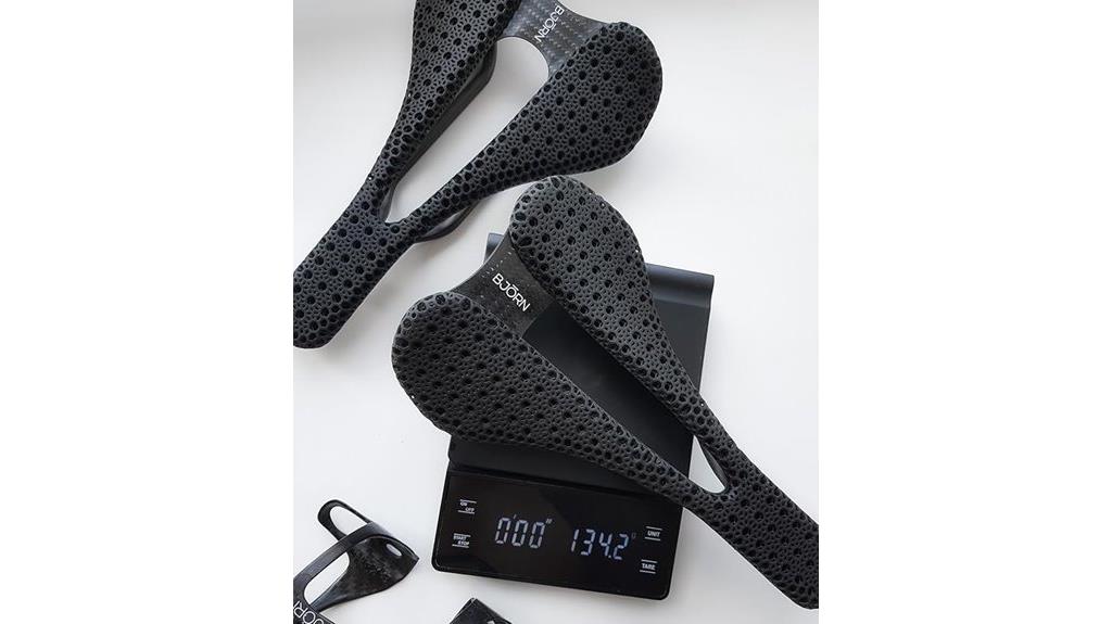 carbon fiber saddle with 3d printed padding