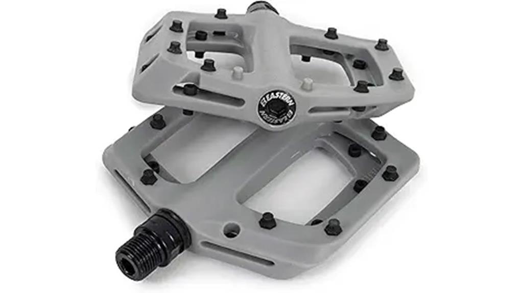 lightweight mtb pedals with pins
